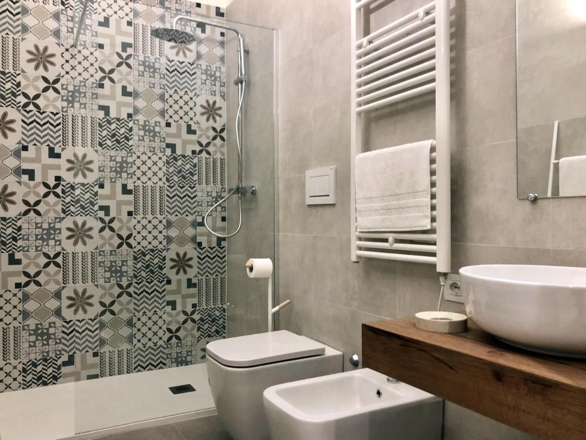 Laus Teatro Petruzzelli Suite Bari Buitenkant foto